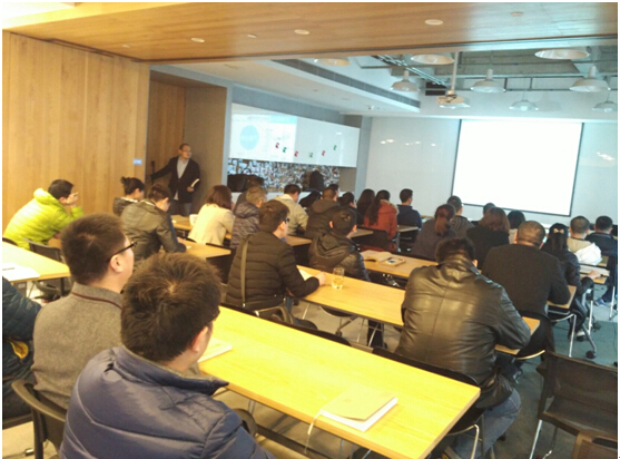 ���Yůͨ�c�A�H�������b��M�п՚��{��(ji��)�Ľ�����